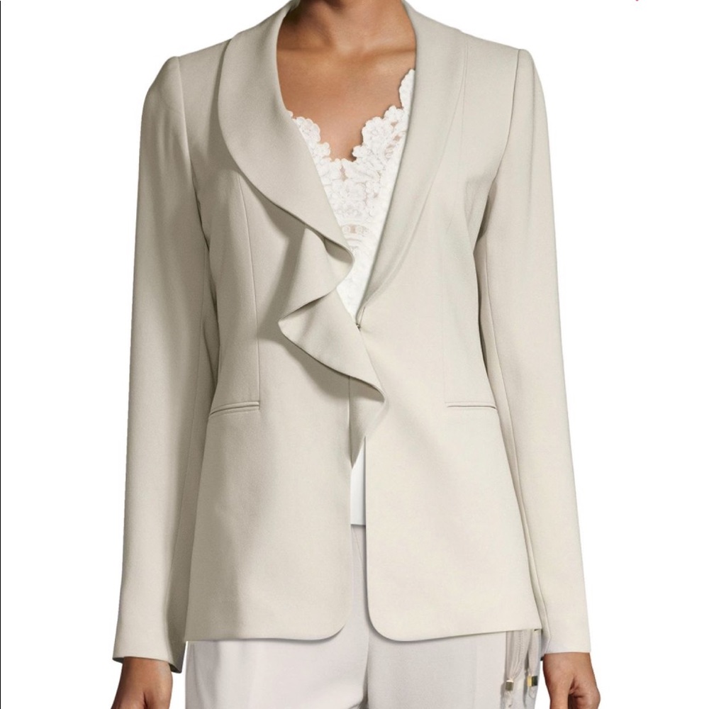 NWT Elie Tahari Siyah Ruffle Jacket size 0
